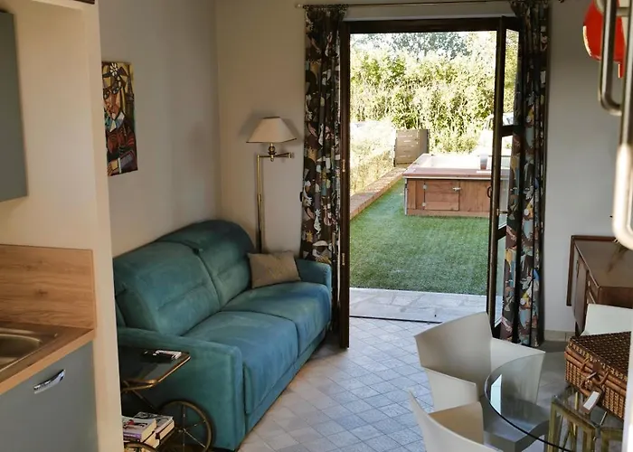 Casa Safranum Con Mini Piscina Privata E Giardino Vista Langhe * Monforte dʼAlba