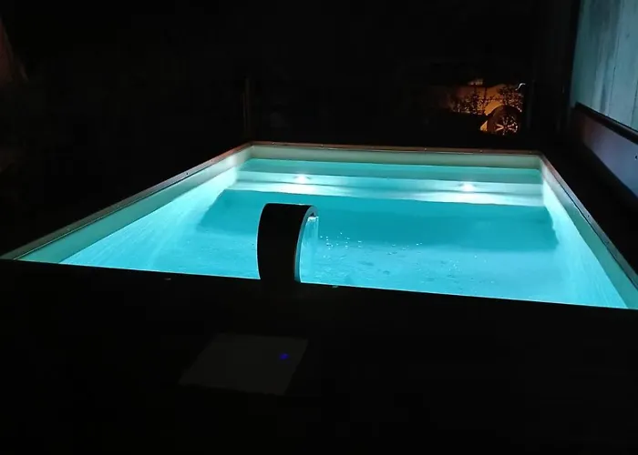 Casa Safranum Con Mini Piscina Privata E Giardino Vista Langhe *