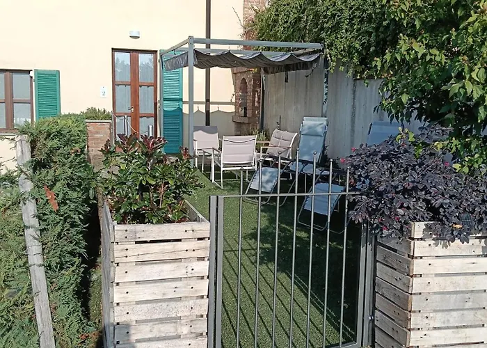 Casa Safranum Con Mini Piscina Privata E Giardino Vista Langhe Apartment *